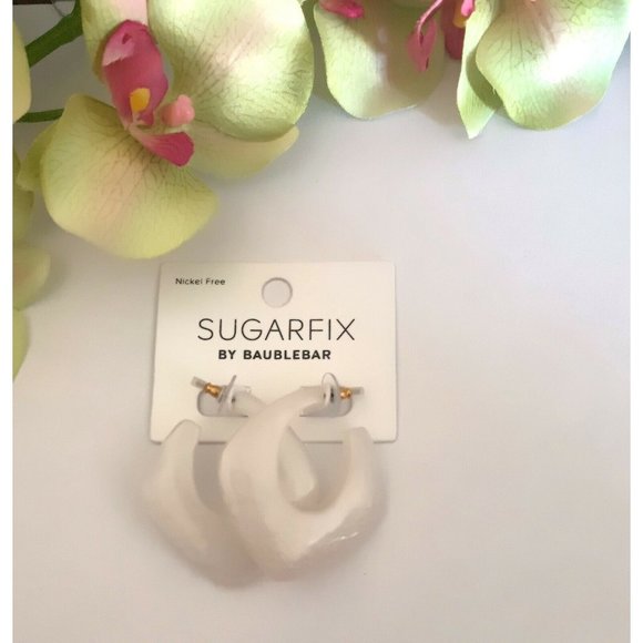 Sugarfix Earrings White Trapezoid Resin Hoops Retr - Picture 4 of 4